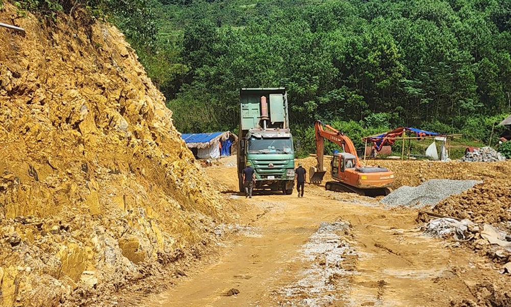 Thanh Hóa: Đồng ý trả lại giấy phép khai thác khoáng sản và đóng cửa mỏ đất sét đồi làm gạch tuynel tại xã Vĩnh Hưng