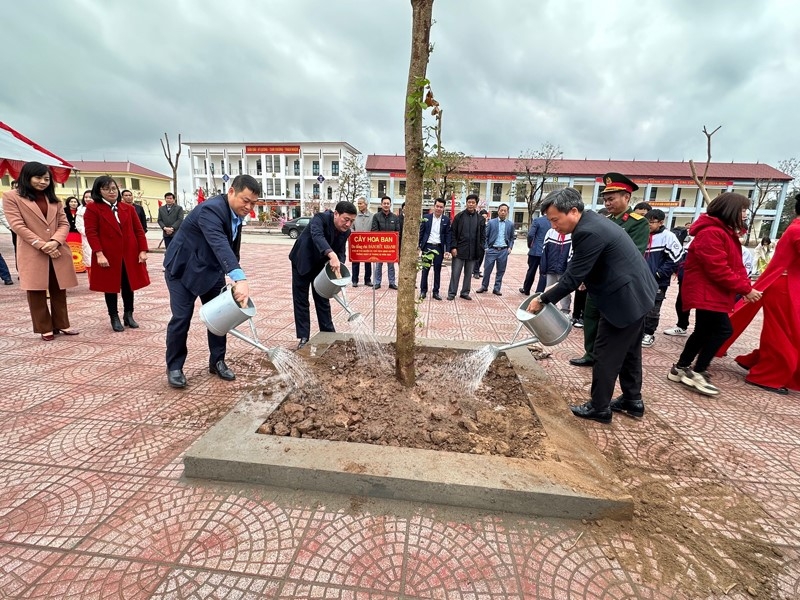 Vĩnh Tường (Vĩnh Phúc): Phát động “Tết trồng cây đời đời nhớ ơn Bác Hồ” Xuân Ất Tỵ năm 2025