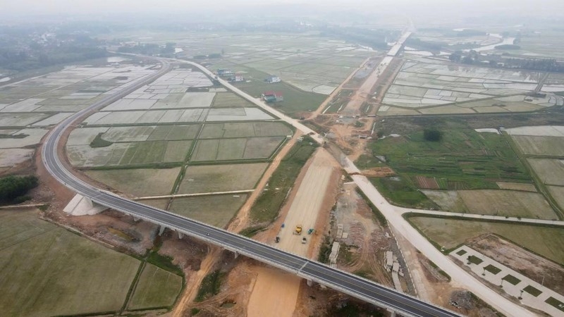 Hà Tĩnh: Tăng tốc thi công tuyến cao tốc Bắc - Nam