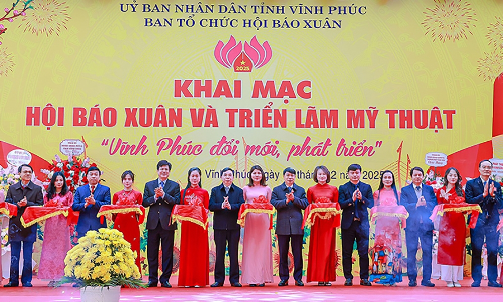 Vĩnh Phúc: Khai mạc Hội Báo xuân và Triển lãm mỹ thuật “Vĩnh Phúc đổi mới, phát triển”