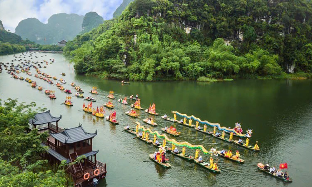 Ninh Bình: Phát triển du lịch gắn với xây dựng Đô thị di sản thiên niên kỷ