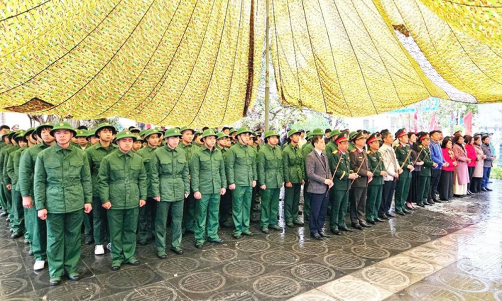 Hà Đông (Hà Nội): Tiếp lửa truyền thống cho thanh niên lên đường nhập ngũ