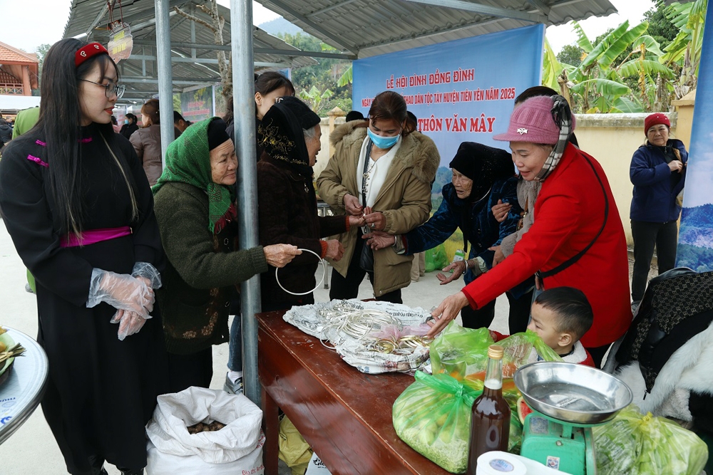 Du xuân khám phá văn hóa dân tộc ở Tiên Yên