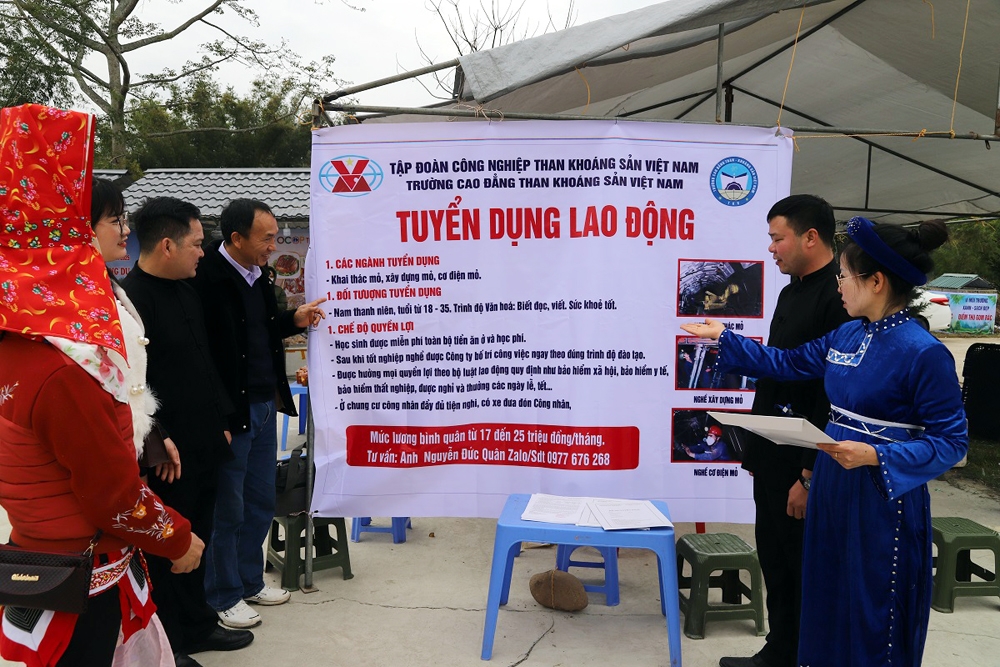 Du xuân khám phá văn hóa dân tộc ở Tiên Yên