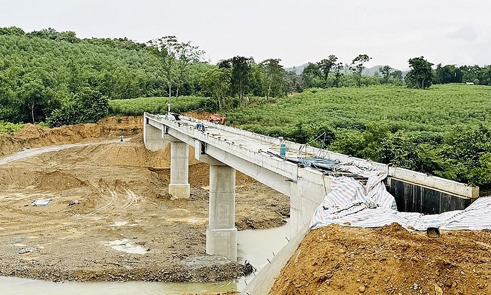 Thủ tướng ủy quyền 3 Bộ, cơ quan thông báo mục tiêu, nhiệm vụ năm 2025 của các chương trình mục tiêu quốc gia