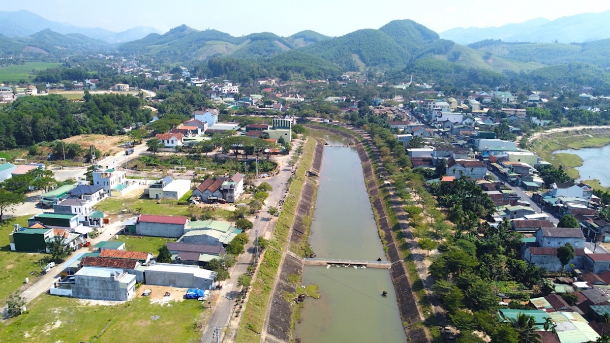 Quảng Ngãi: Huyện miền núi Sơn Hà huy động hơn 3,2 tỷ đồng xóa nhà tạm, nhà dột nát