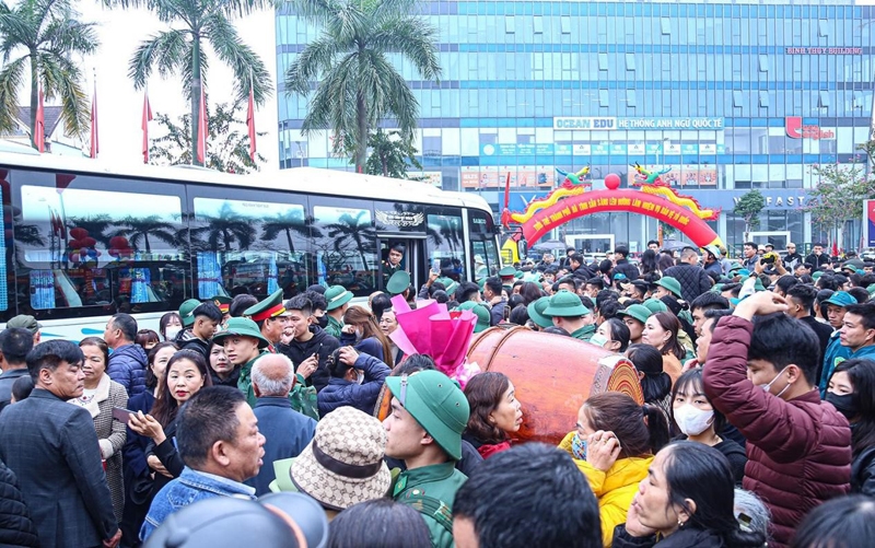 Hà Tĩnh: Trang trọng Ngày lễ tòng quân 2025