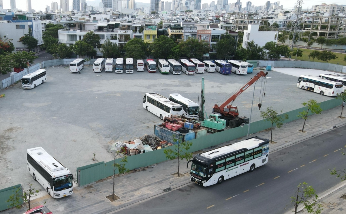 Nha Trang cho phép 6 bãi giữ ôtô tạm, giải quyết tình trạng thiếu bãi giữ xe