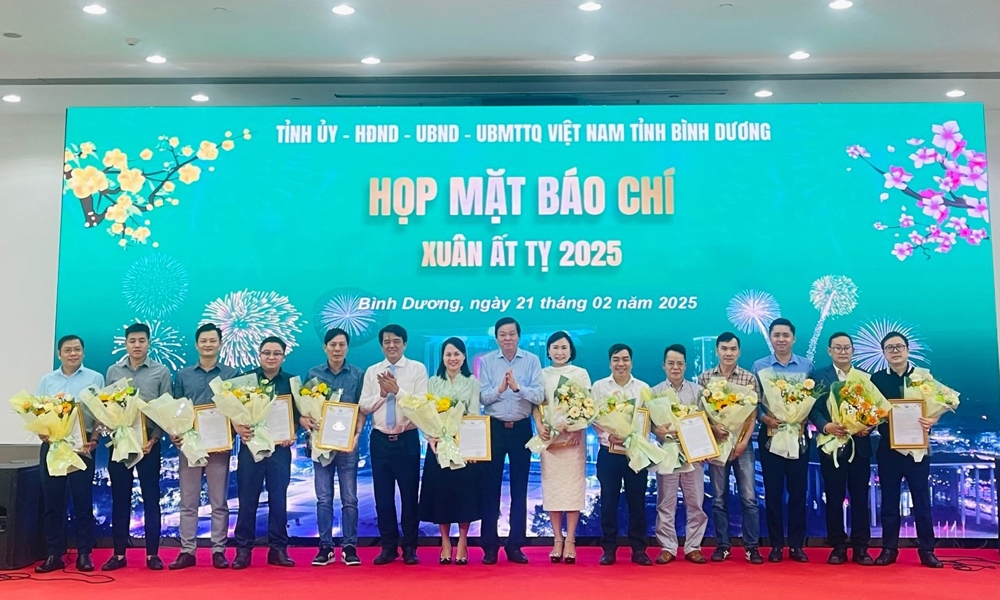 Bình Dương: Gặp mặt báo chí chào Xuân Ất Tỵ 2025