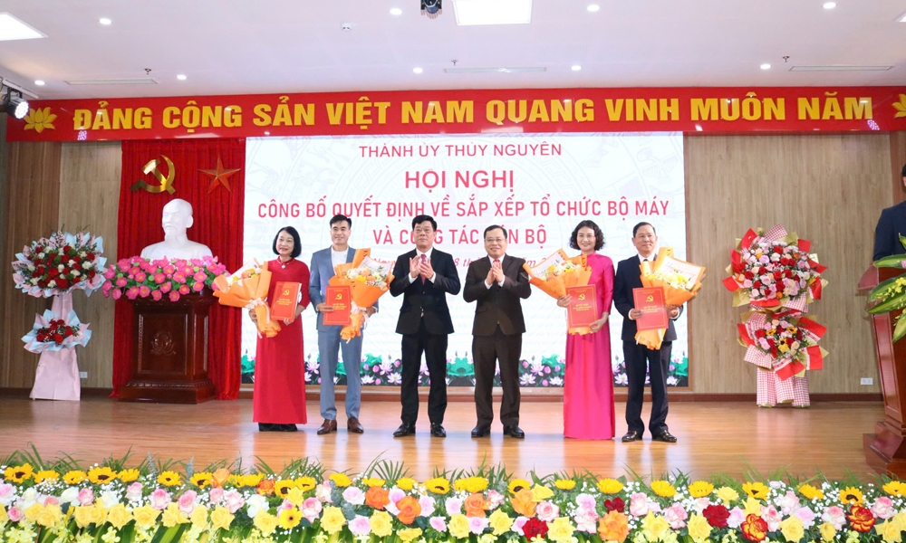 Thuỷ Nguyên (Hải Phòng): Công bố các quyết định về sắp xếp tổ chức bộ máy và công tác cán bộ