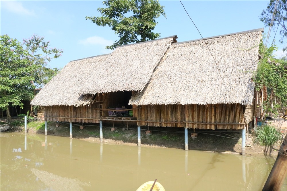 doc dao nha tre buoc ra tu hinh hoc khong gian cua giao vien toan