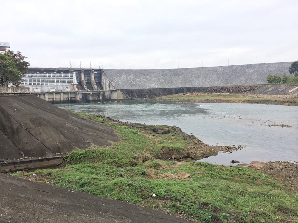 Yên Bái: Nước hồ Thác Bà xuống thấp, nguy cơ thiếu nước tăng cao