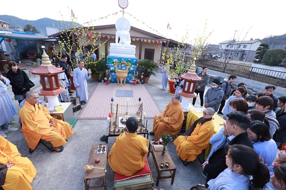 Tại sao Việt Nam giờ mới có công trình tâm linh chùa lớn?