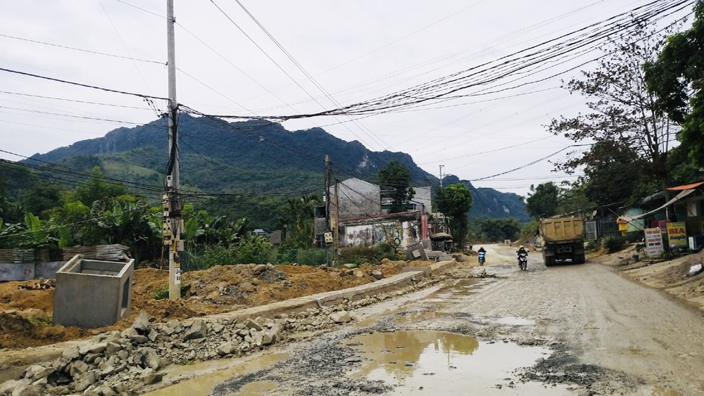 Thanh tra Bộ Xây dựng chỉ ra những “thiếu sót” tại một số dự án giao thông của tỉnh Hòa Bình