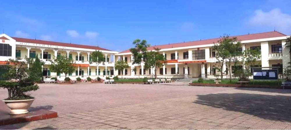 Phú Thọ: Trường THPT Hiền Đa cách ly gần 700 giáo viên, học sinh