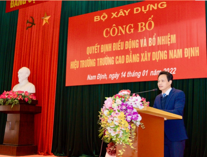 cong bo quyet dinh dieu dong va bo nhiem hieu truong truong cao dang xay dung nam dinh