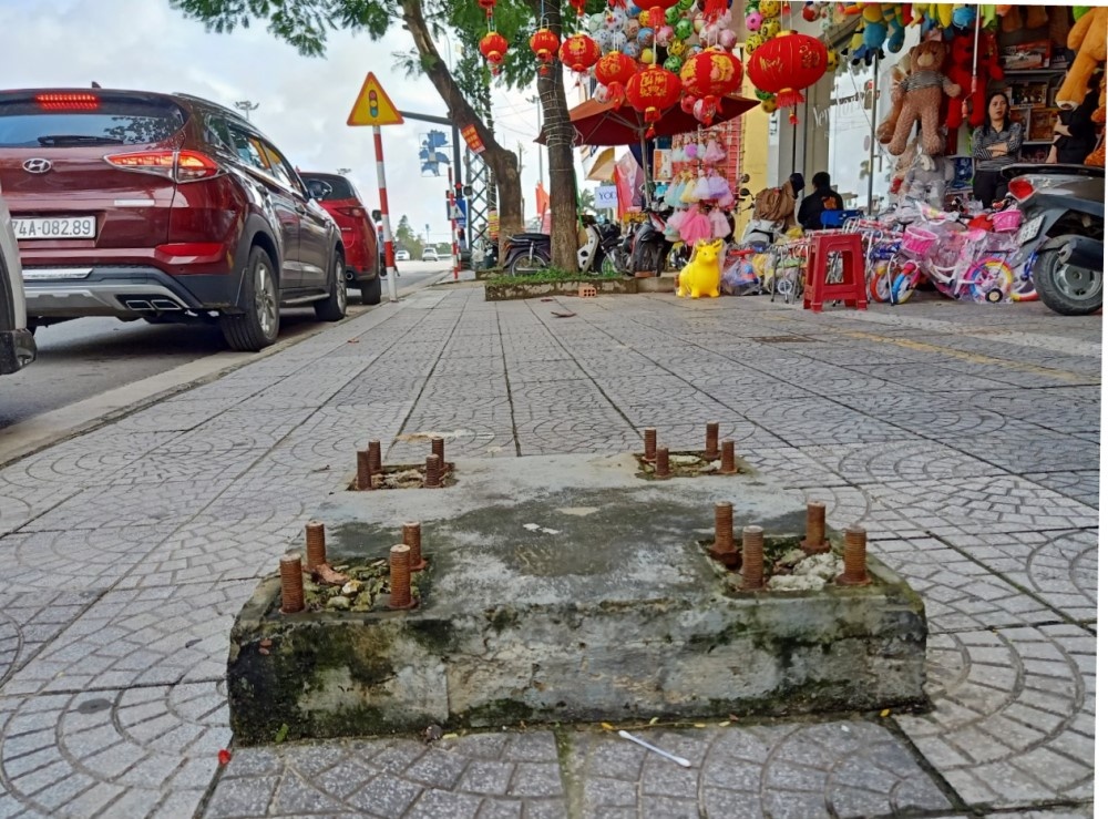 Đông Hà (Quảng Trị): Những cái “bẫy người” trên đường Hùng Vương đã được phá dỡ