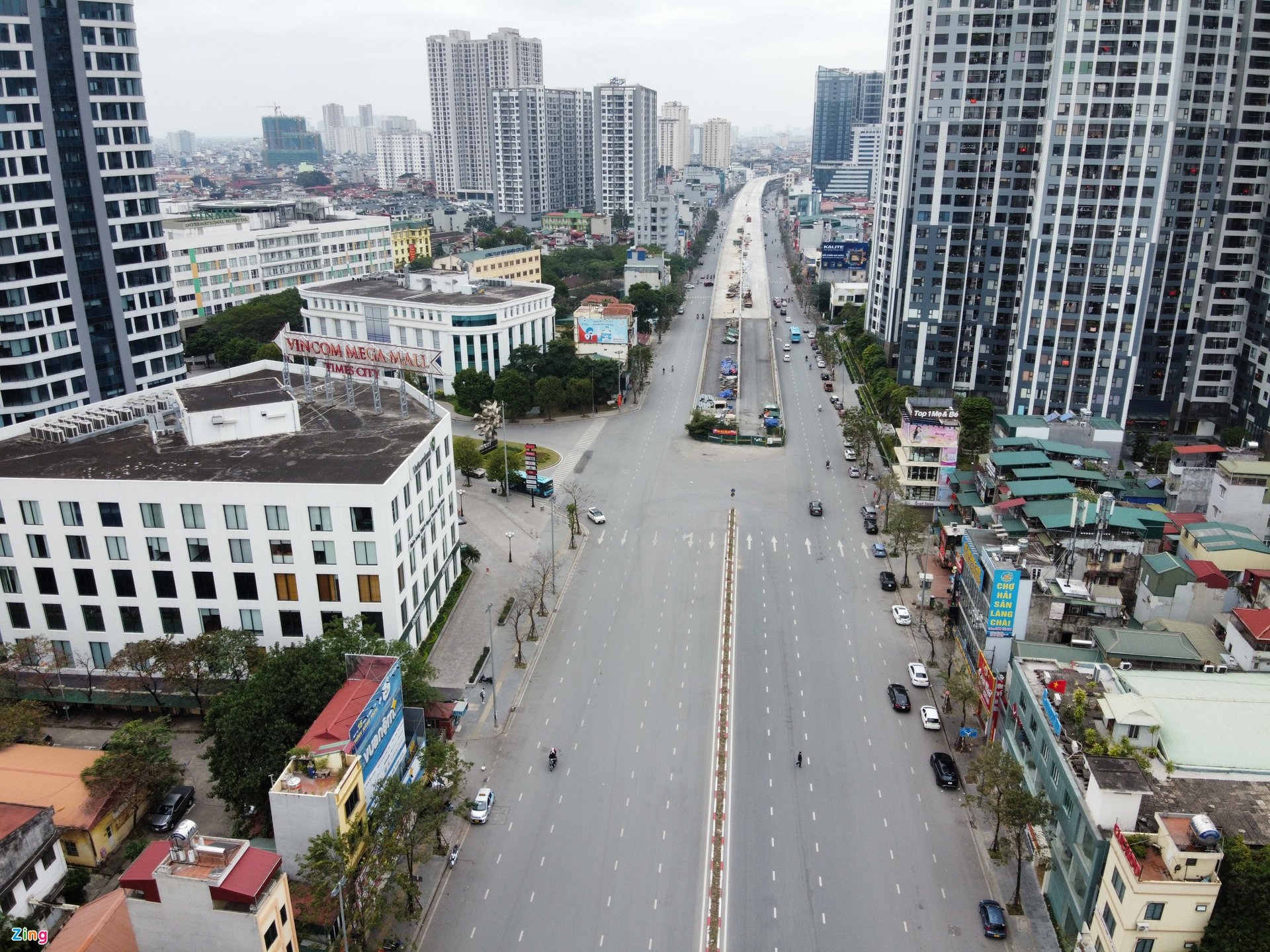 cac tuyen pho trung tam ha noi ket cung chieu mung 1 tet