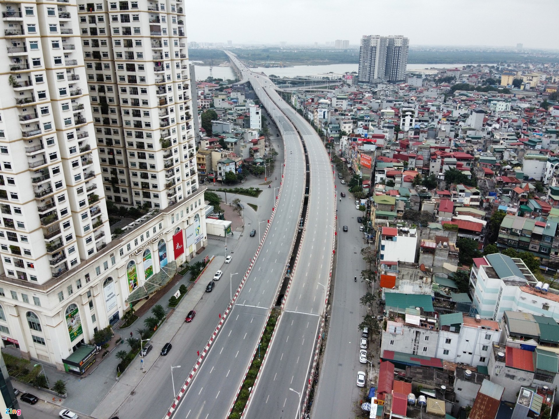 cac tuyen pho trung tam ha noi ket cung chieu mung 1 tet