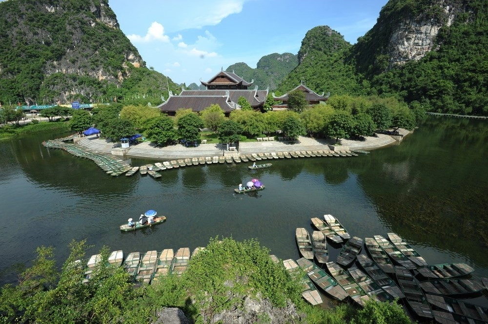 kham pha ninh binh vung dat hap dan khach du lich