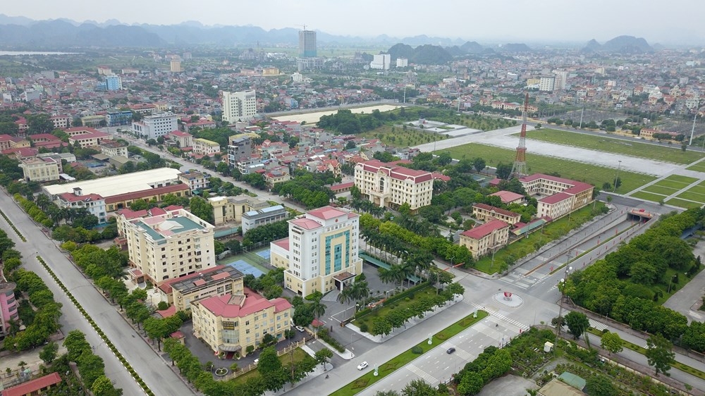 kham pha ninh binh vung dat hap dan khach du lich