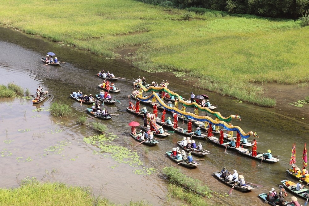 kham pha ninh binh vung dat hap dan khach du lich