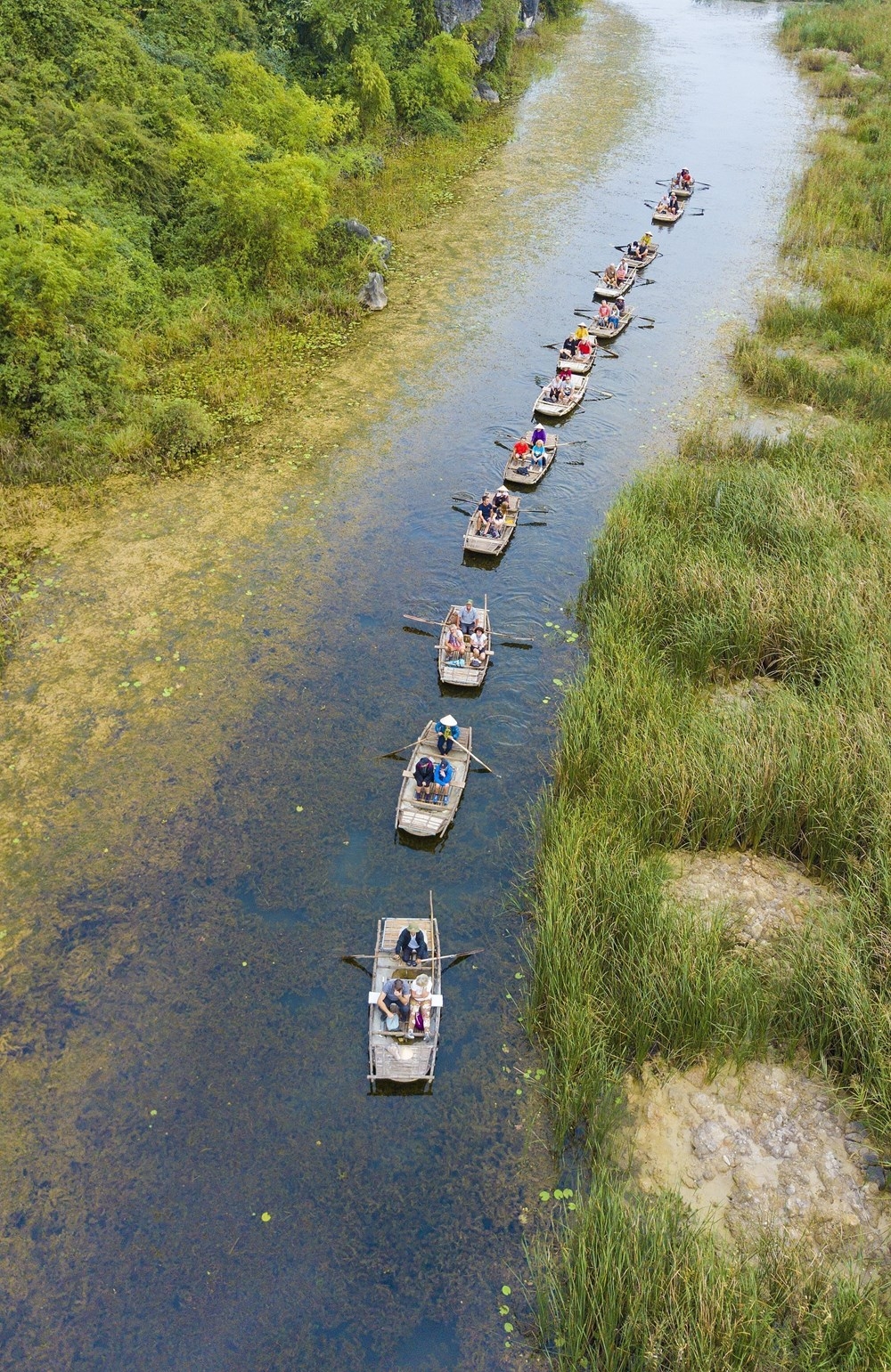 kham pha ninh binh vung dat hap dan khach du lich