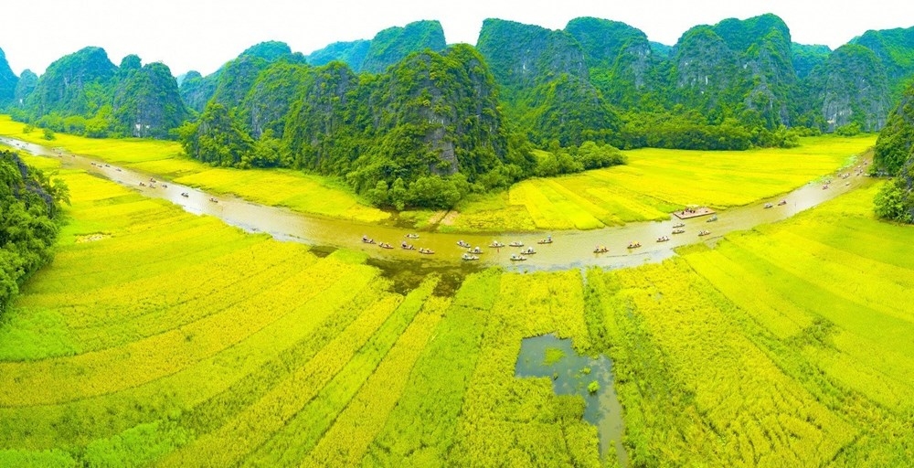 kham pha ninh binh vung dat hap dan khach du lich