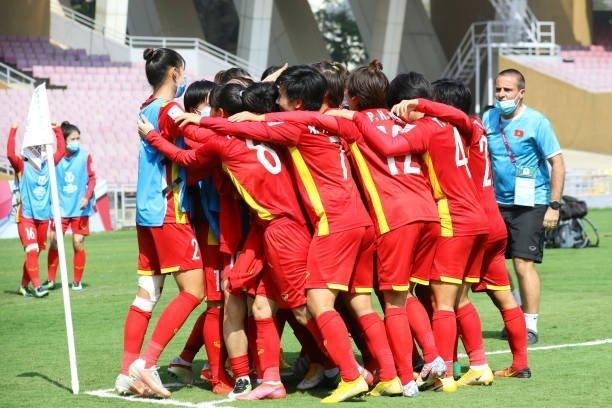 vuot qua dai bac trung hoa tuyen nu viet nam lan dau du world cup