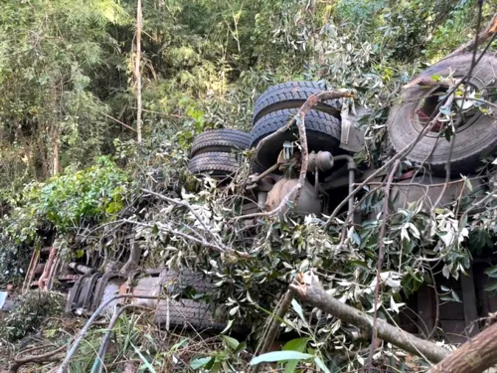 9 người thương vong ở Gia Lai do xe tải chở mì lao xuống vực sâu 70m