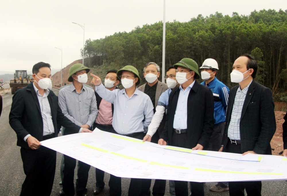 Quảng Ninh: Cao tốc Vân Đồn - Móng Cái có nhiều hạng mục vi phạm quy trình kỹ thuật