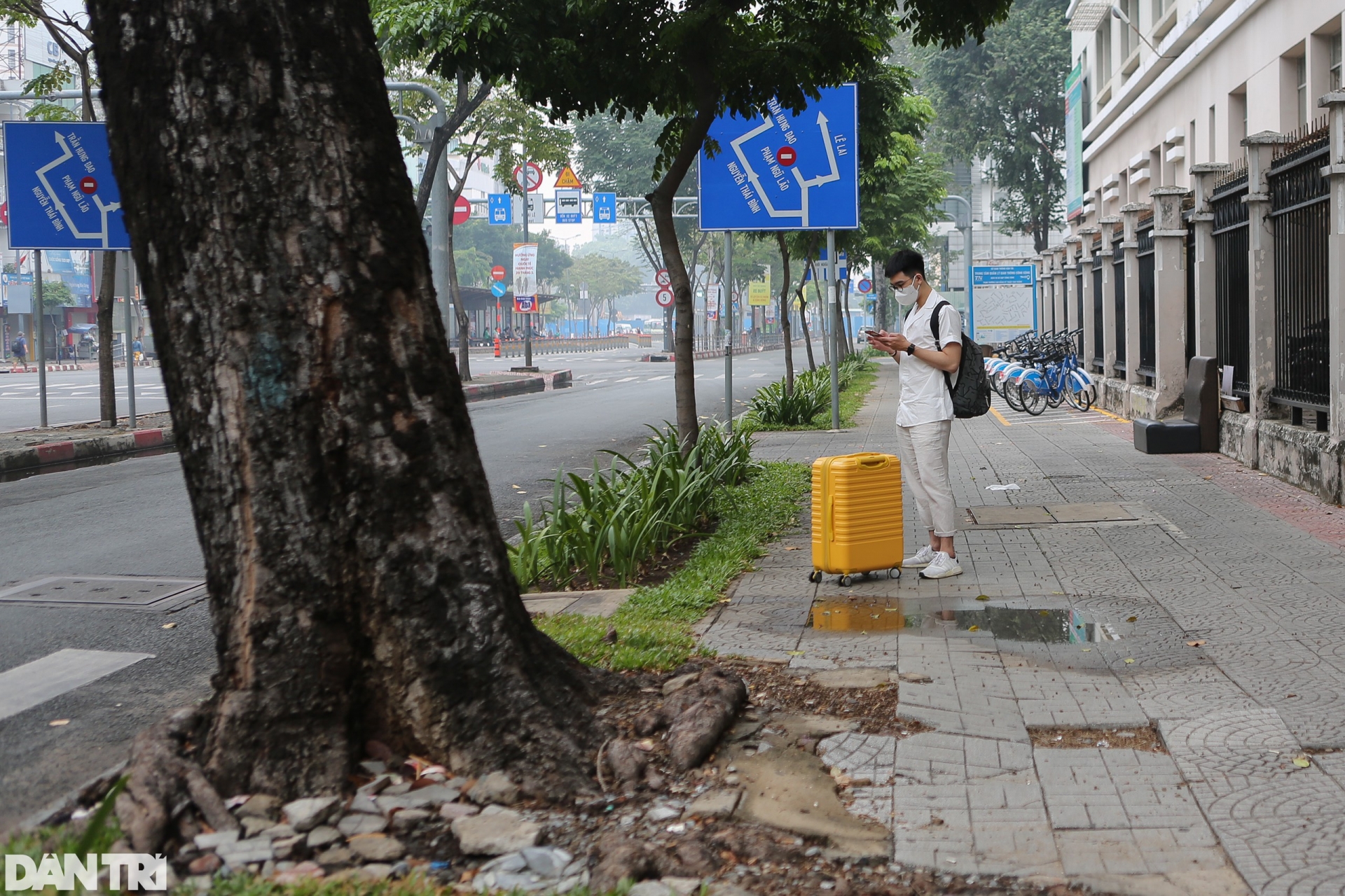 nhieu tuyen via he o trung tam tphcm nhu chiec ao rach