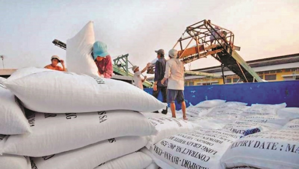 Tập đoàn Intimex “dẫn đầu” trong cuộc đua mở tờ khai hải quan xuất nhập khẩu gạo tháng 4