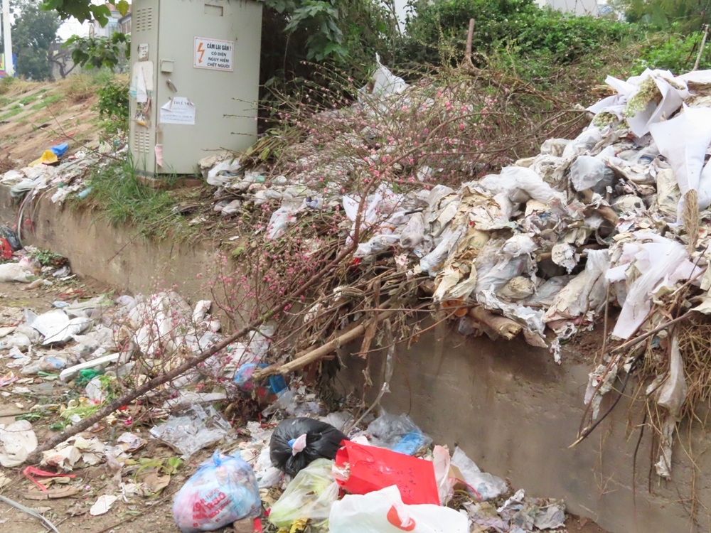 Hà Nội: Giảm dần hỗ trợ từ nguồn ngân sách Nhà nước trong thu gom, vận chuyển, xử lý rác thải