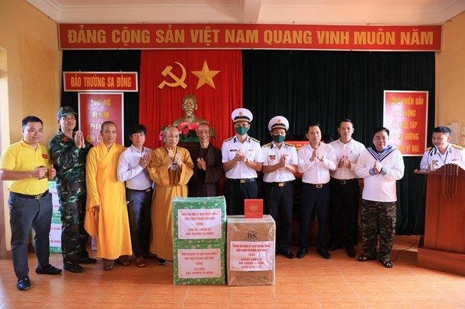 doan cong tac uy ban trung uong mttq viet nam ket thuc tot dep chuyen cong tac tai huyen dao truong sa