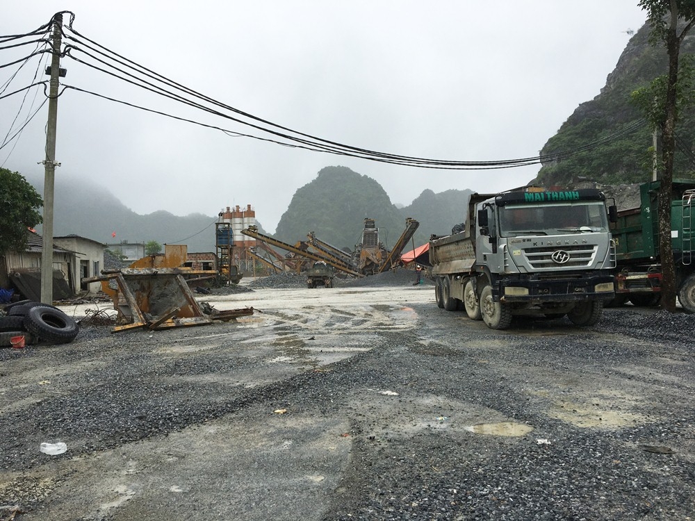 Quảng Bình: Nổ mìn khai thác đá gây rung chấn, nứt nhà dân