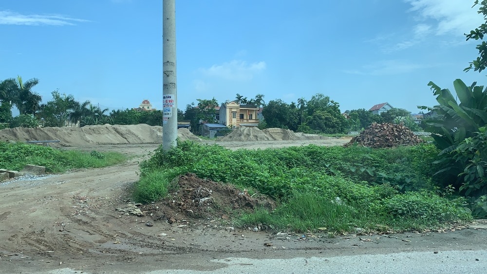 Thái Nguyên: Chính quyền phường Trung Thành tiếp tục “làm ngơ” cho hàng nghìn m2 đất nông nghiệp san lấp làm nơi kinh doanh?