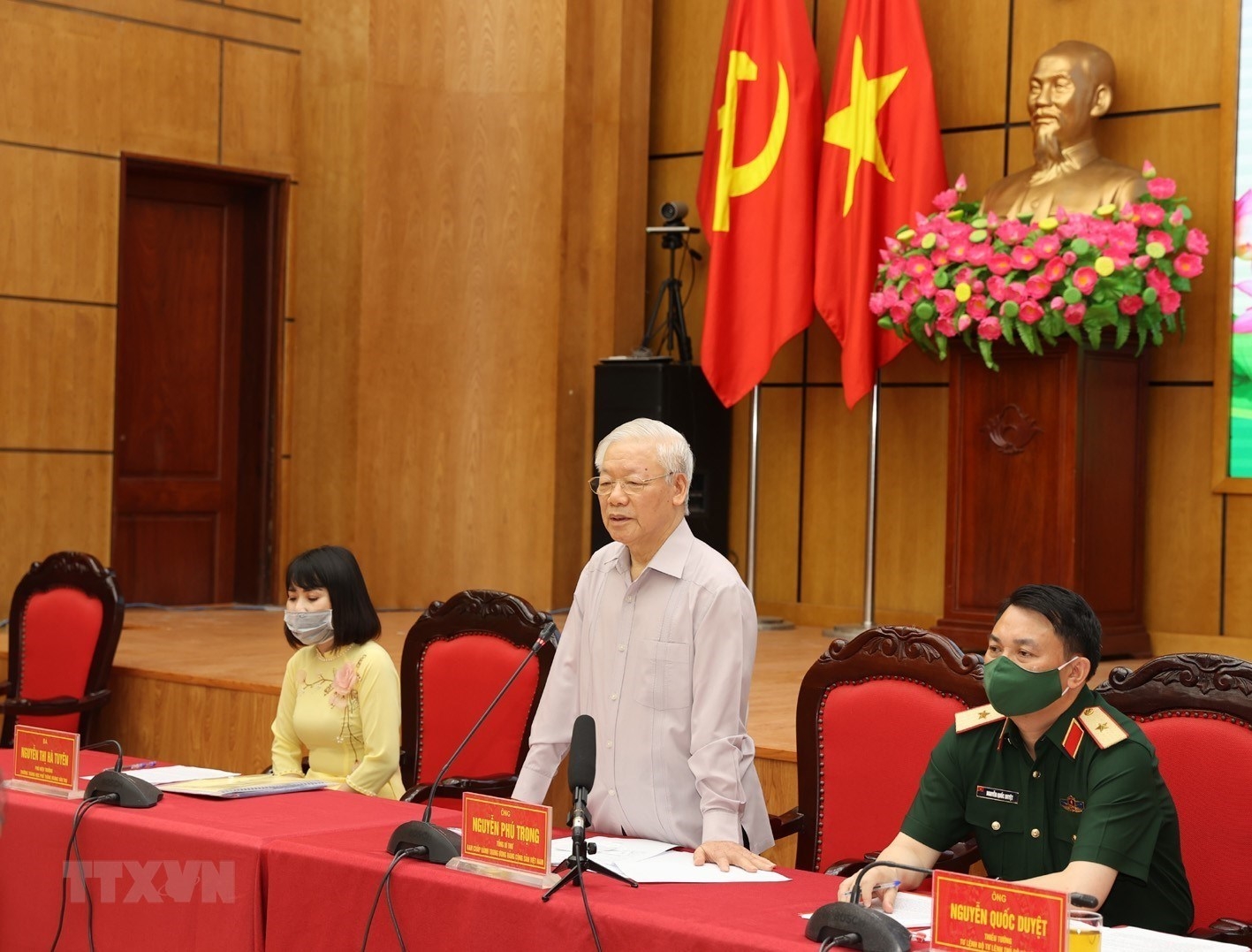 Tổng Bí thư dự Hội nghị tiếp xúc cử tri Đơn vị bầu cử số 1 của Hà Nội