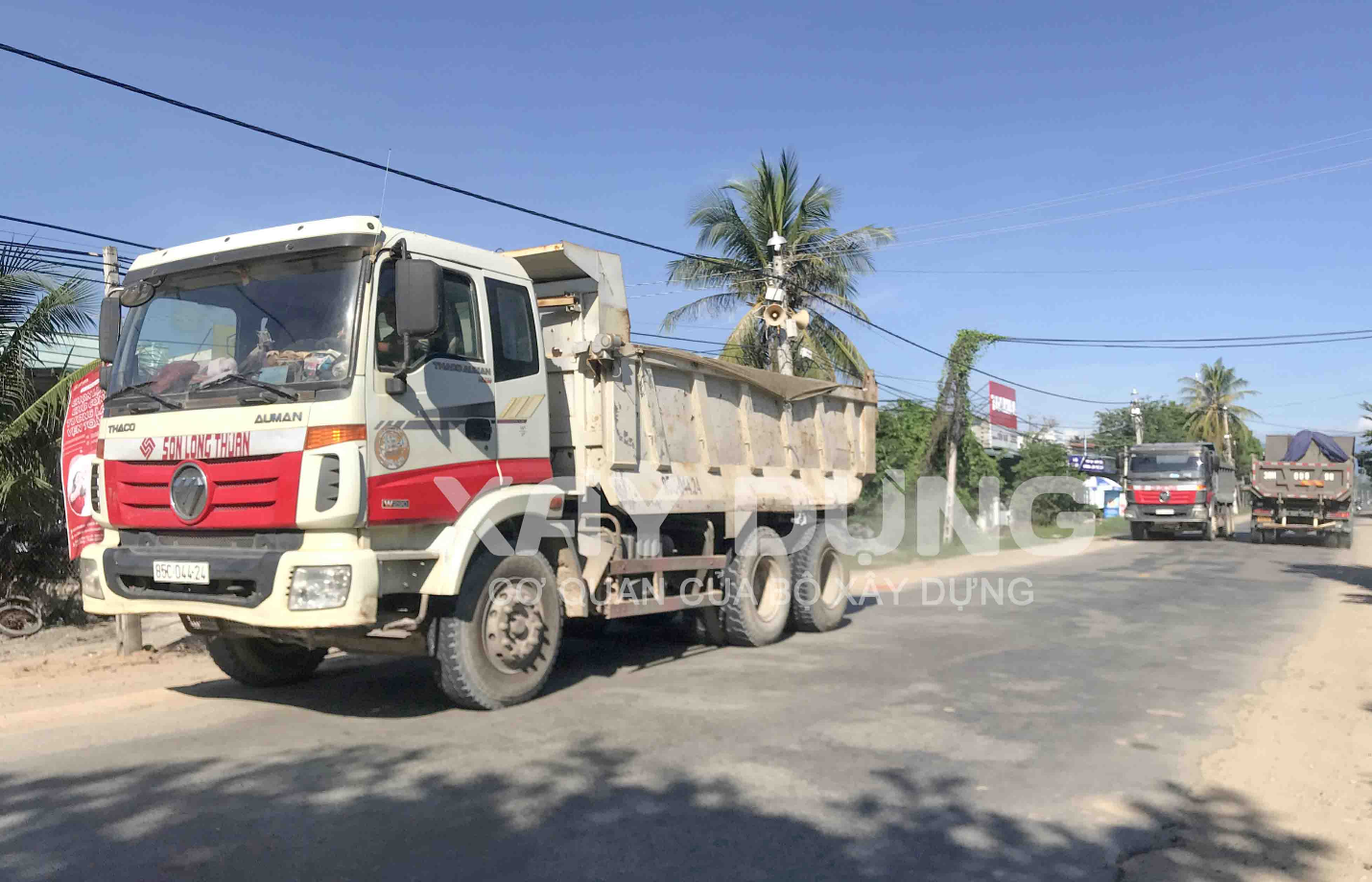 Ninh Thuận: Làm sao giải quyết dứt điểm tình trạng xe bồn, xe chở vật liệu xây dựng đang “tung hoành”?