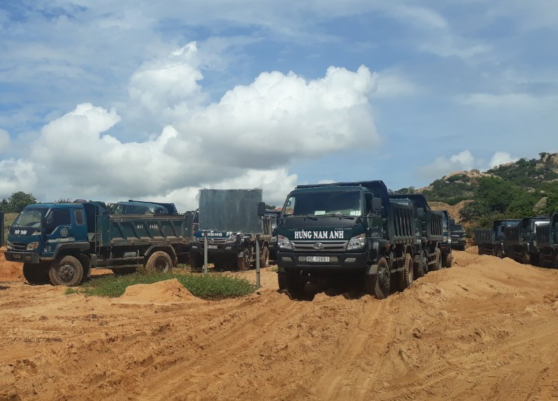 Thuận Nam (Ninh Thuận): Khai thác khoáng sản trái phép hàng chục phương tiện bị tạm giữ