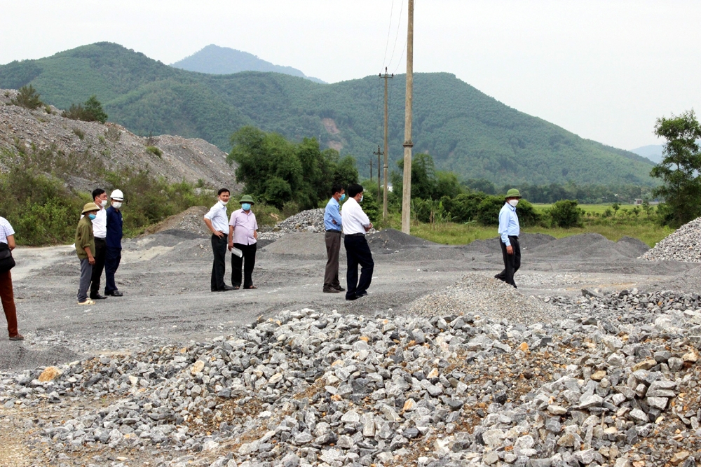 Quảng Bình: Kiểm tra, xử lý các vi phạm tại khu vực mỏ đá Mai Thanh