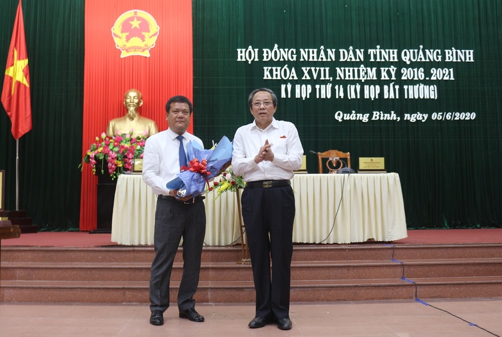 Quảng Bình: Ông Trần Phong được bầu giữ chức vụ Phó Chủ tịch UBND tỉnh