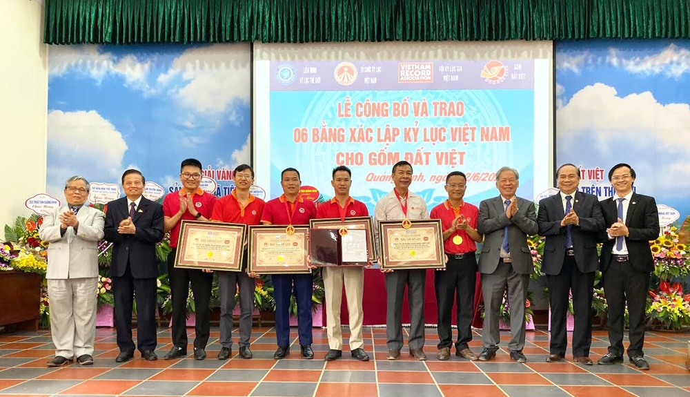 Gốm Đất Việt công bố xác lập 6 kỷ lục Việt Nam