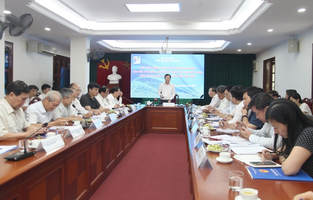 Phó Thủ tướng Chính phủ Trịnh Đình Dũng: Cần sớm hoàn thiện Chiến lược phát triển vật liệu xây dựng