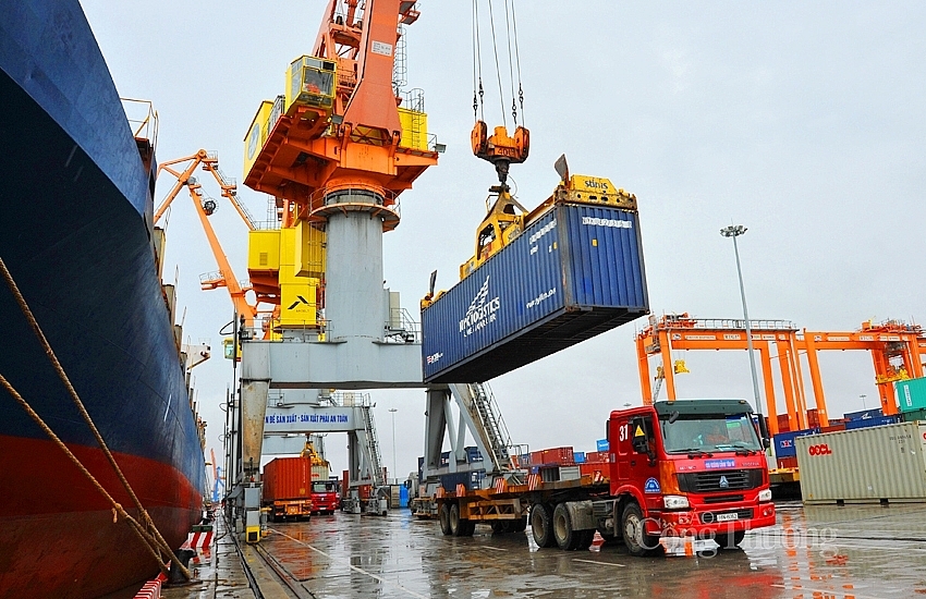 Xuất nhập khẩu hàng hoá của Việt Nam trong tháng 5 ước đạt 53,5 tỷ USD