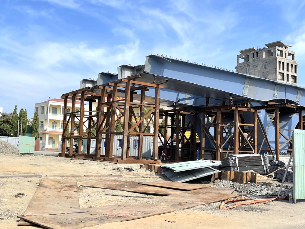 Đà Nẵng: Theo dõi, bám sát diễn biến biến động của thị trường thép xây dựng