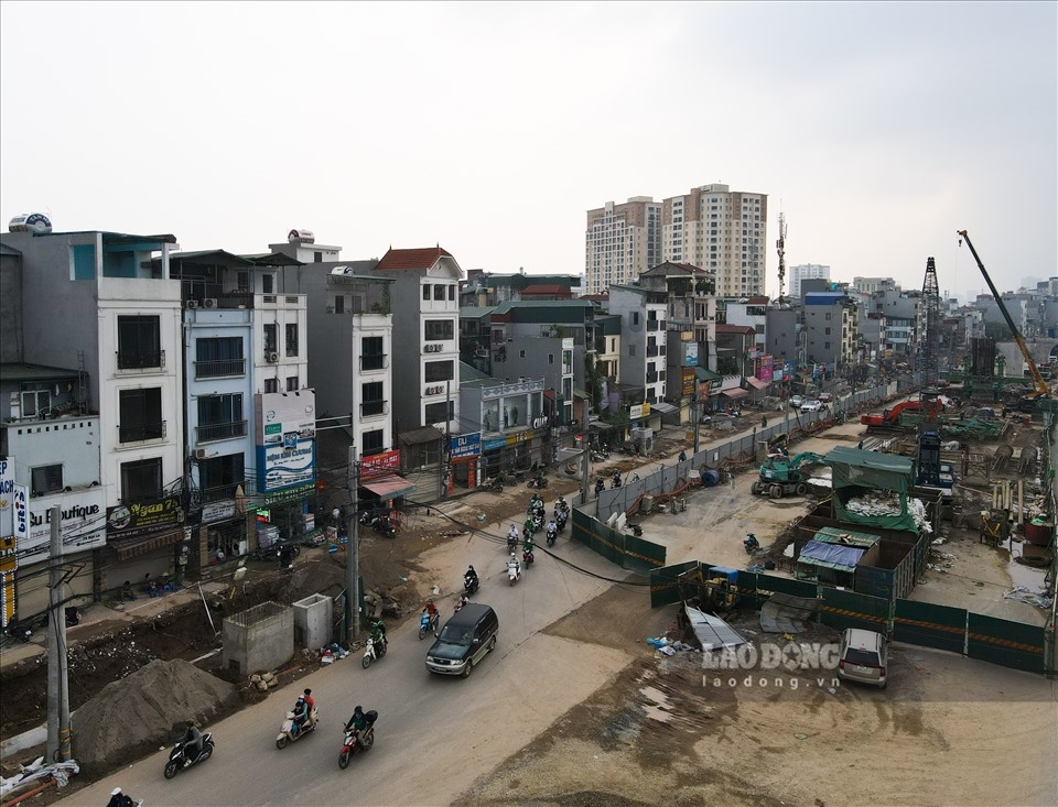 tan thay nhung ngoi nha sieu mong tren duong vanh dai 2