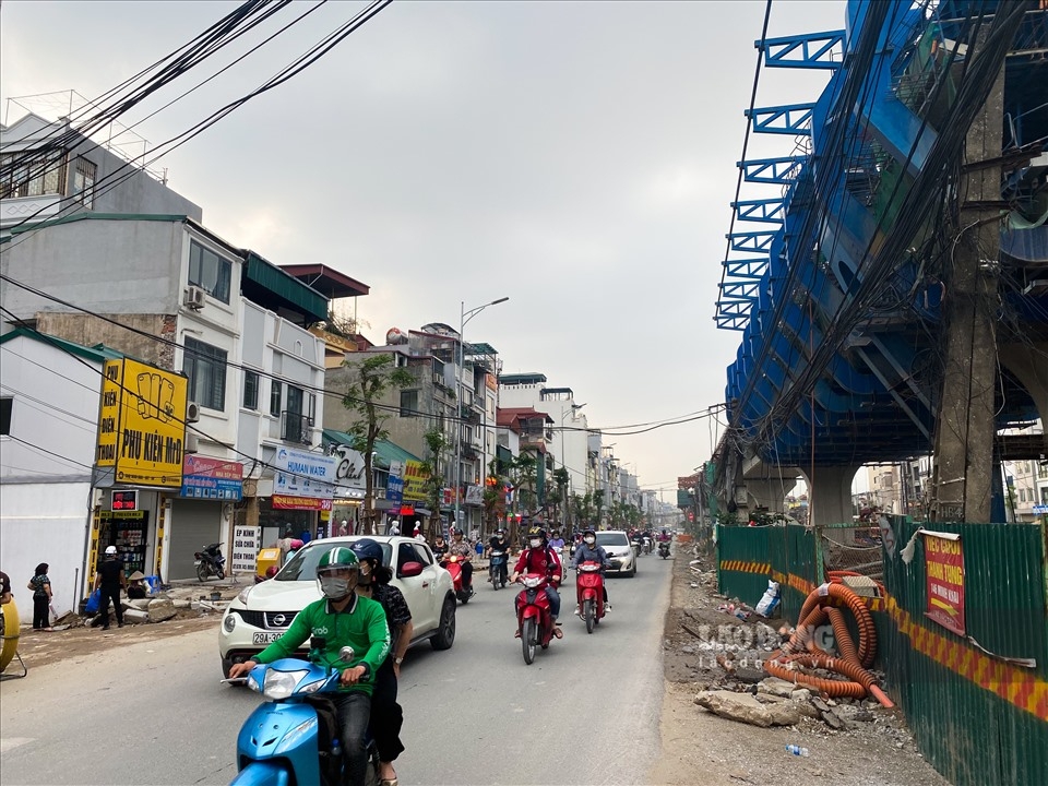 tan thay nhung ngoi nha sieu mong tren duong vanh dai 2