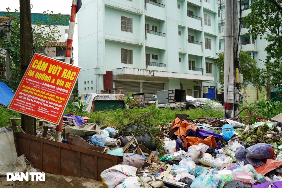 xot xa hang loat khu chung cu cao tang o ha noi bi bo hoang nhieu nam