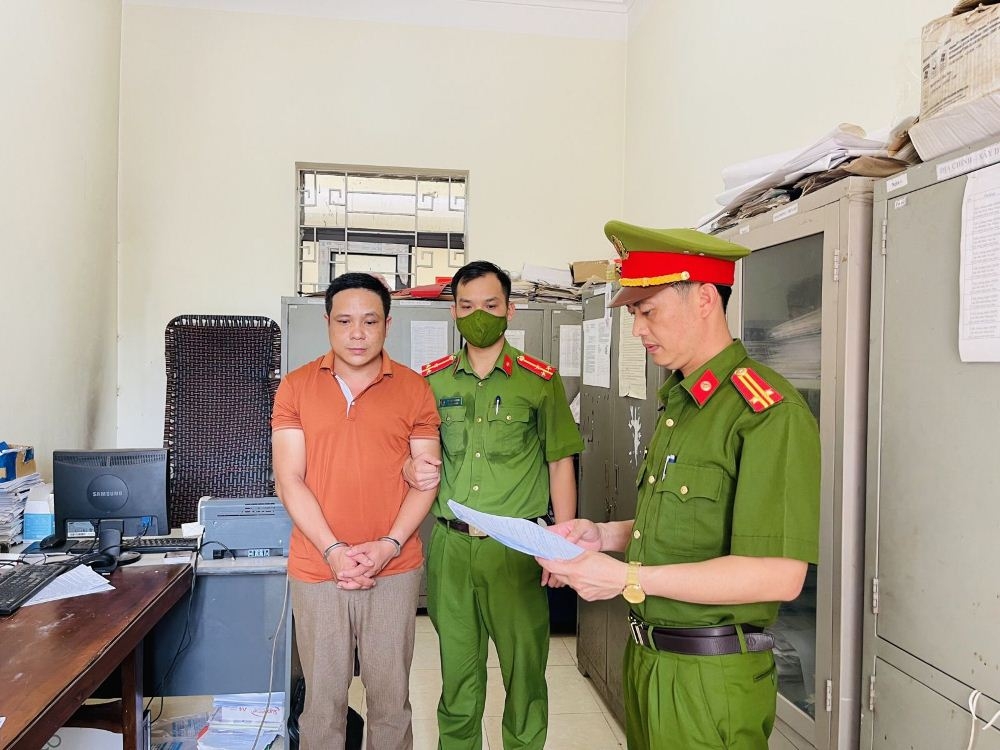 Bắc Giang: Bắt tạm giam cán bộ địa chính và xây dựng về tội lạm dụng chức vụ chiếm đoạt tài sản